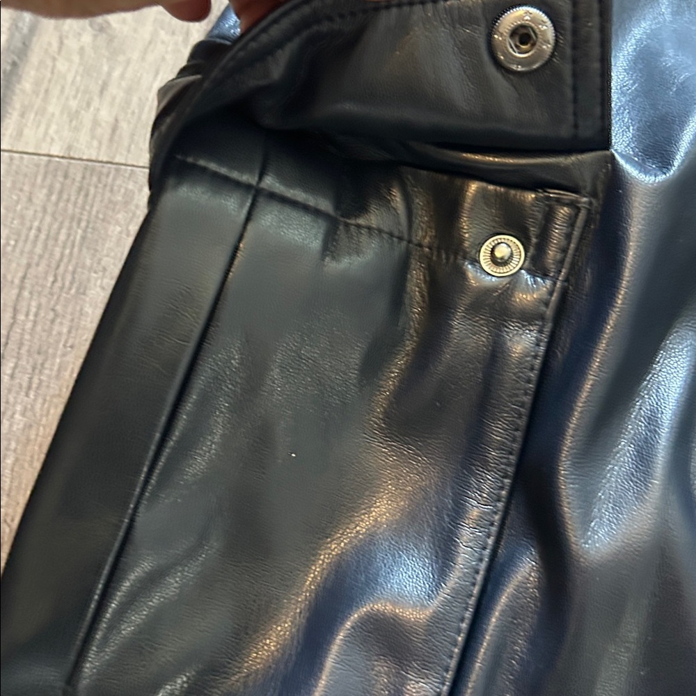 Guess faux leather Black Cargo Pants wide leg size XS - Picture 3 of 16